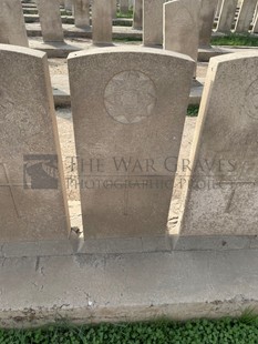BAGHDAD (NORTH GATE) WAR CEMETERY - CHILDS, L C